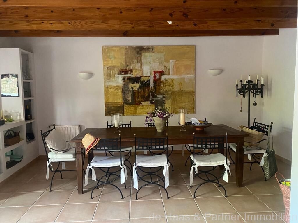 Townhouse with great patio, garage and roof terrace