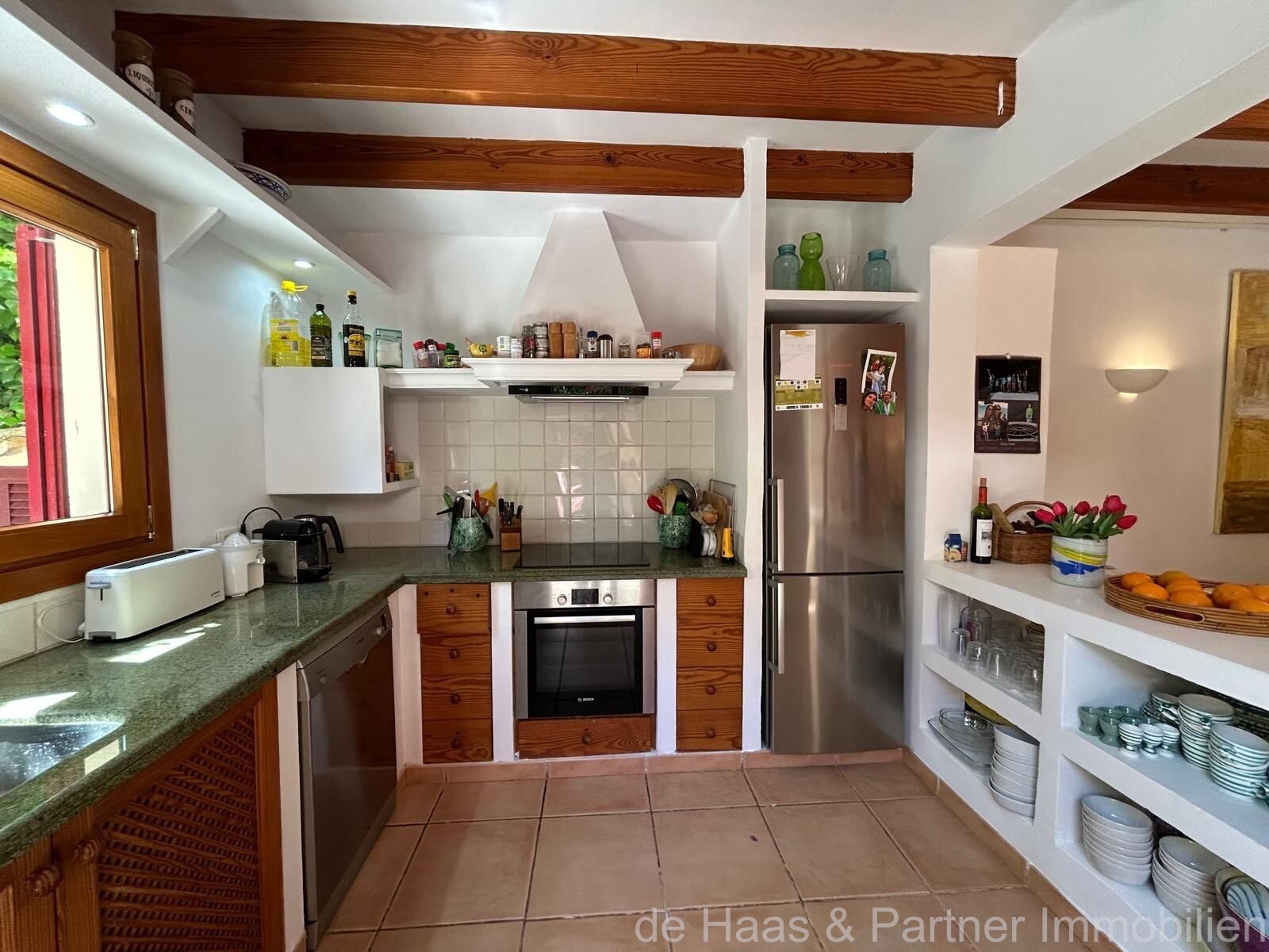 Townhouse with great patio, garage and roof terrace