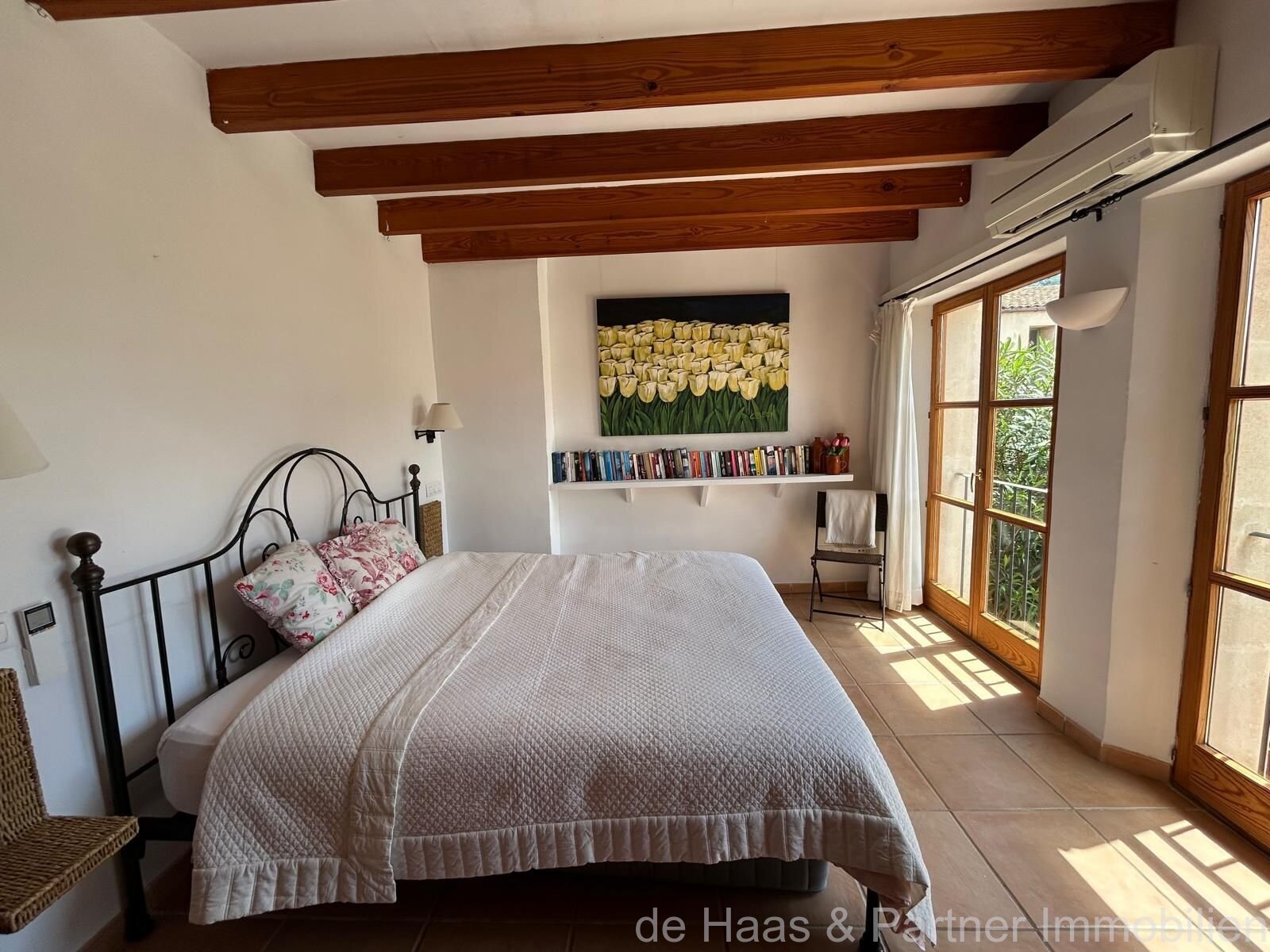 Townhouse with great patio, garage and roof terrace