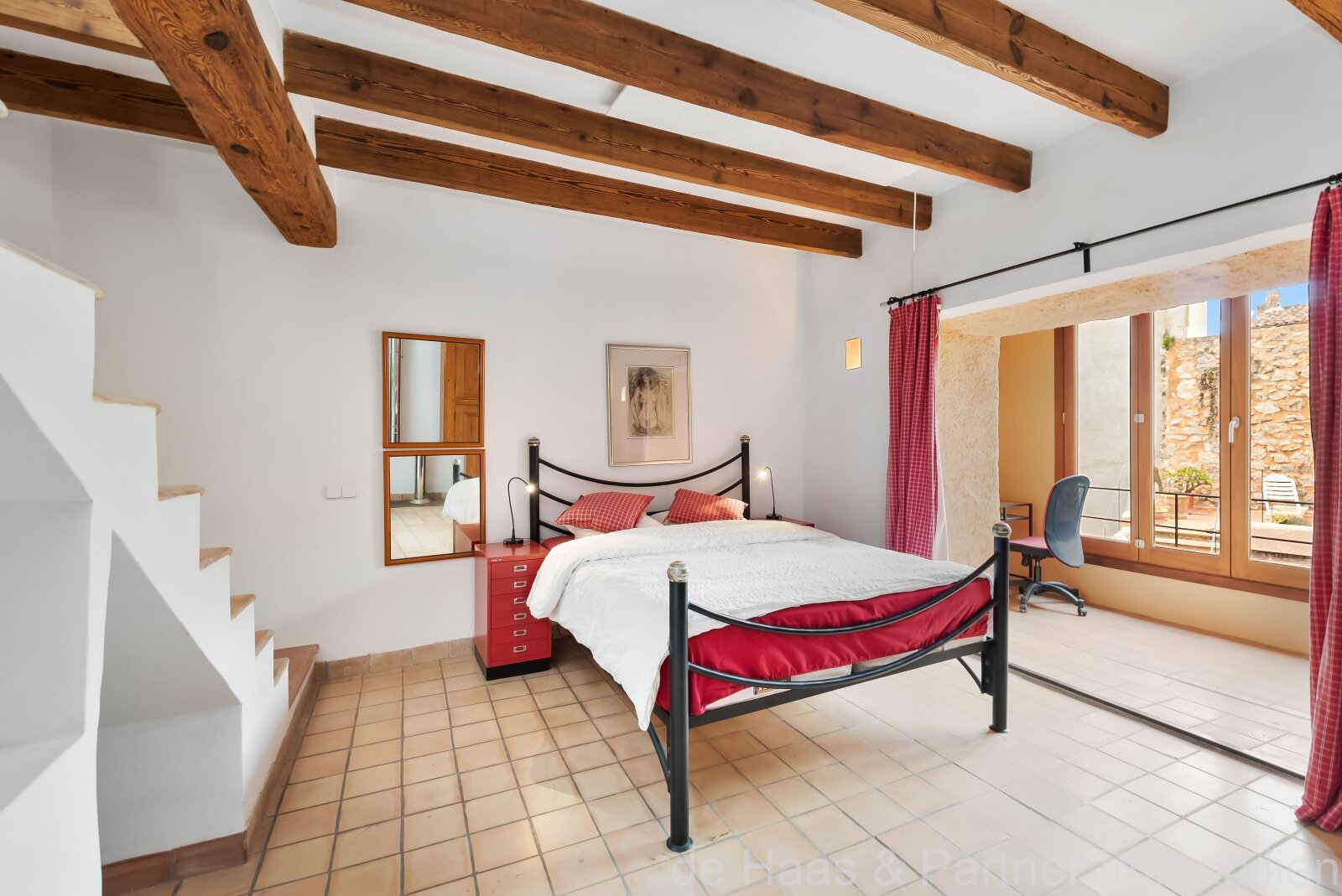 Charming townhouse with lots of character