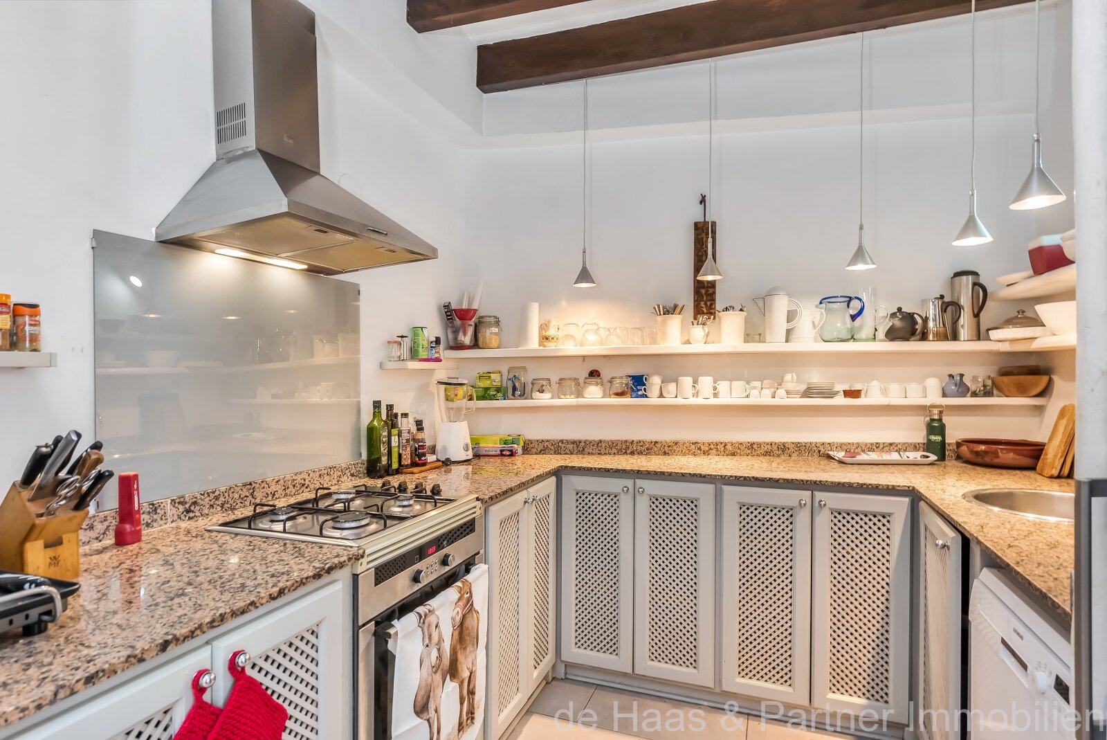 Charming townhouse with lots of character