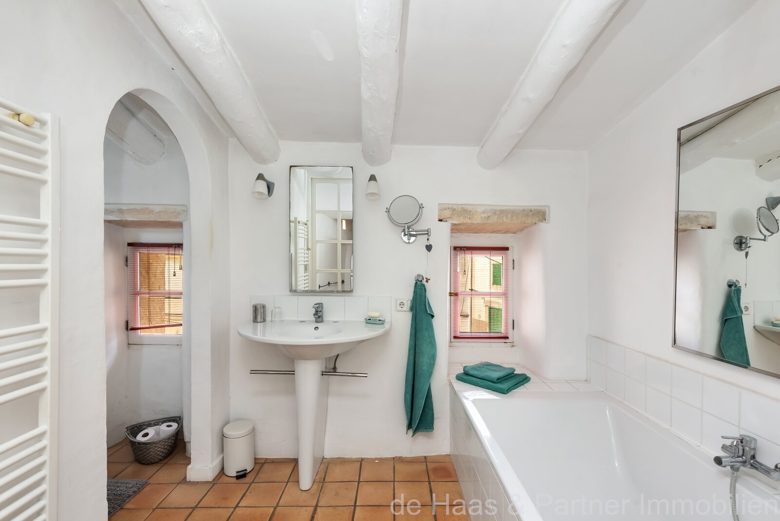 Charming townhouse with lots of character