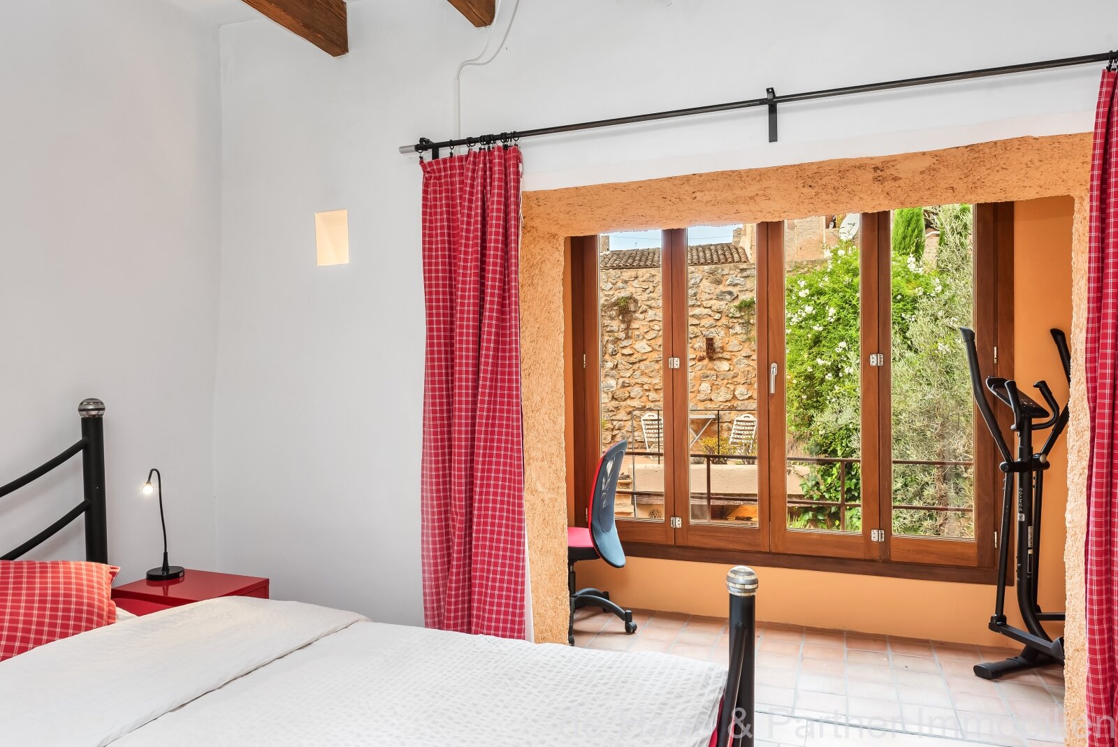 Charming townhouse with lots of character