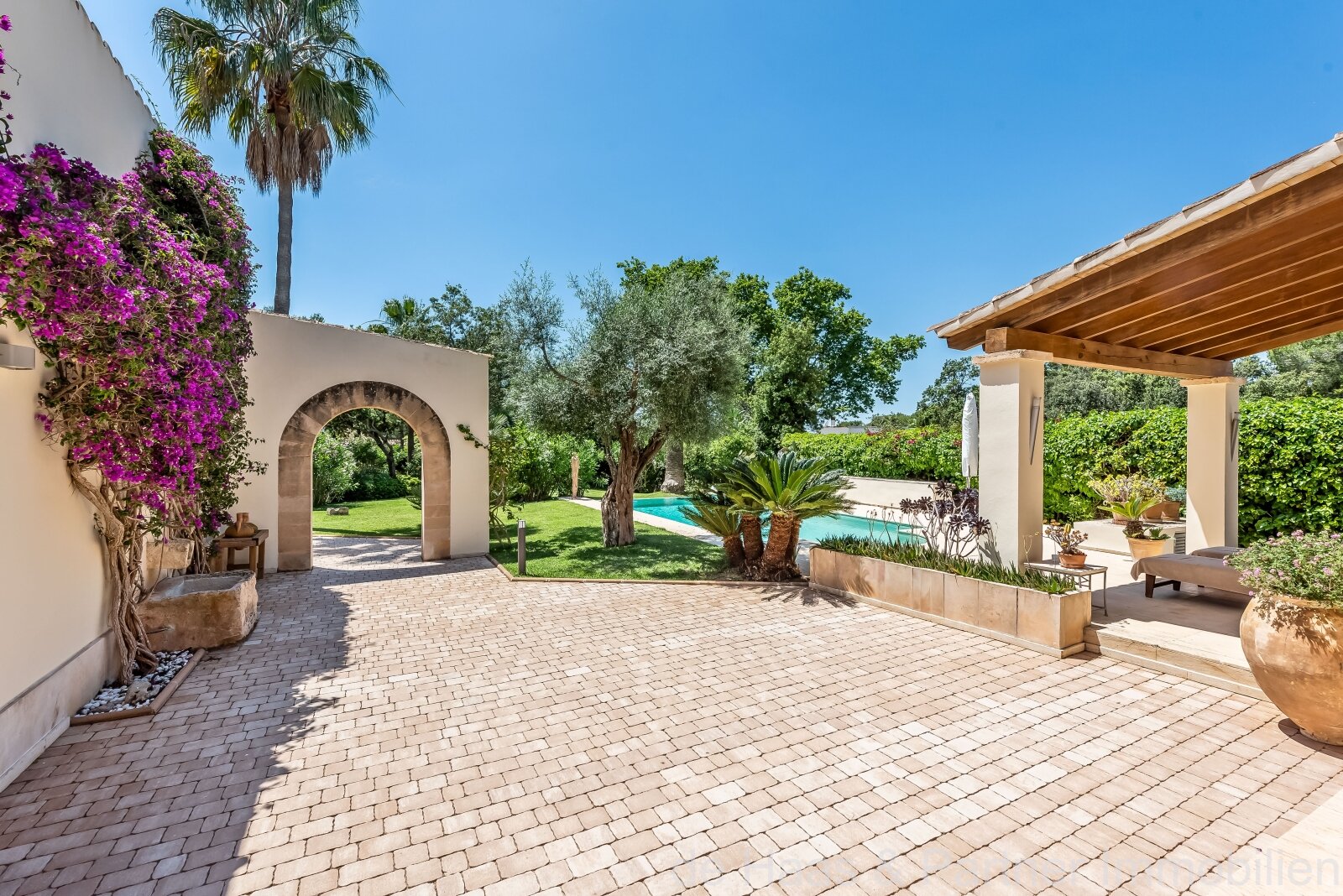 Fantastic designer villa in loft style close to the sea and golf course on the Costa de los Pinos