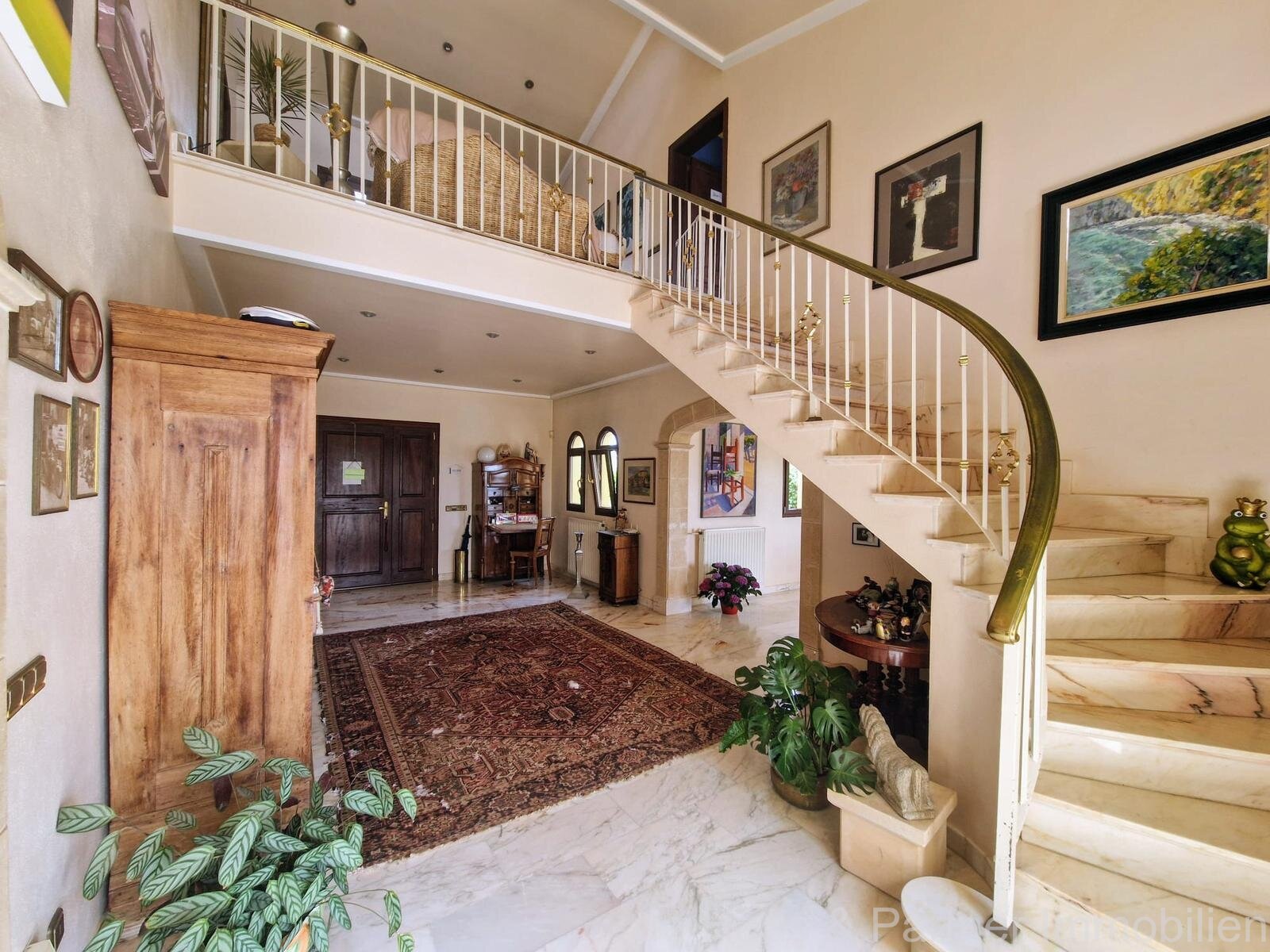 Finca villa within walking distance of the village with large pool and panoramic views