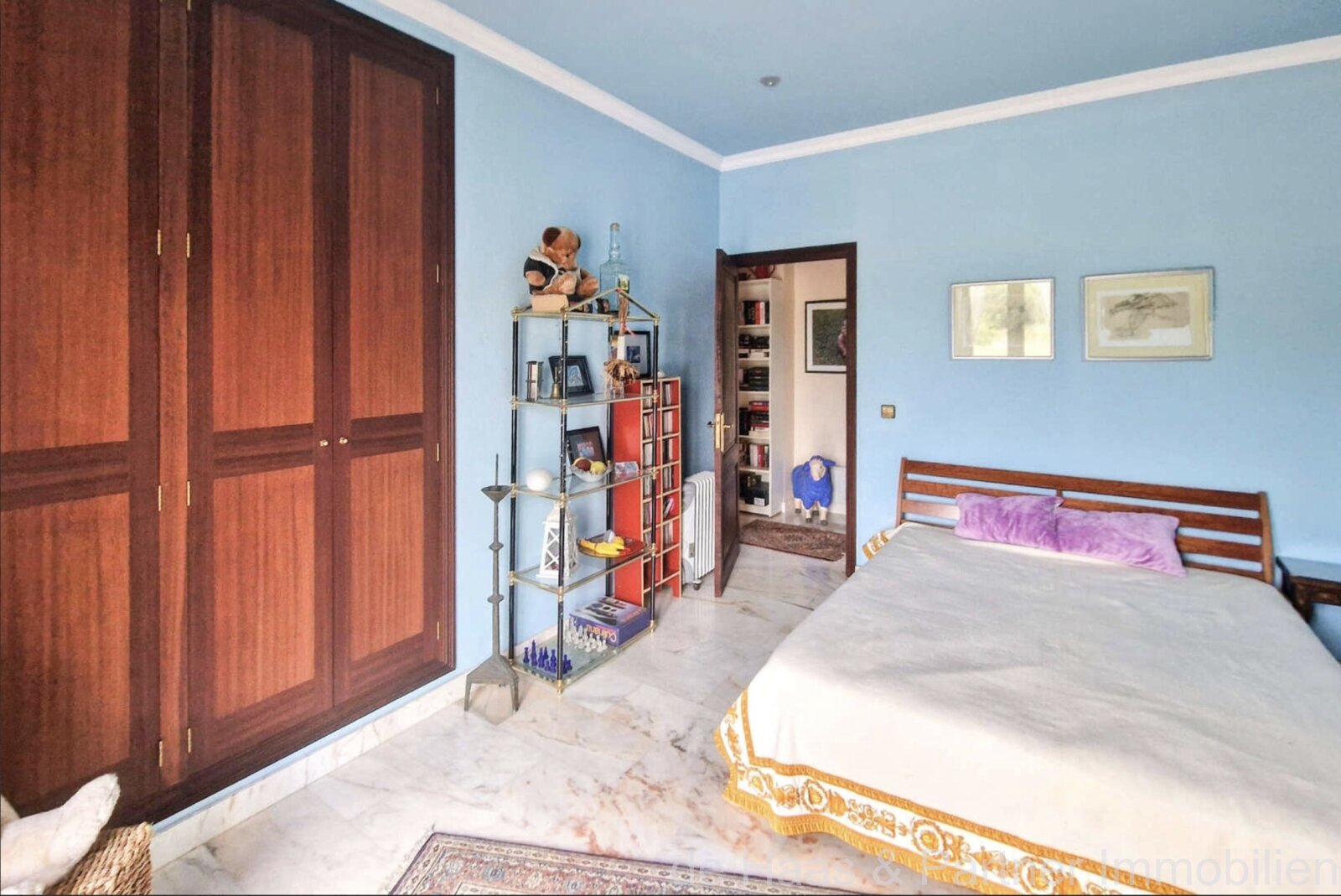 Finca villa within walking distance of the village with large pool and panoramic views