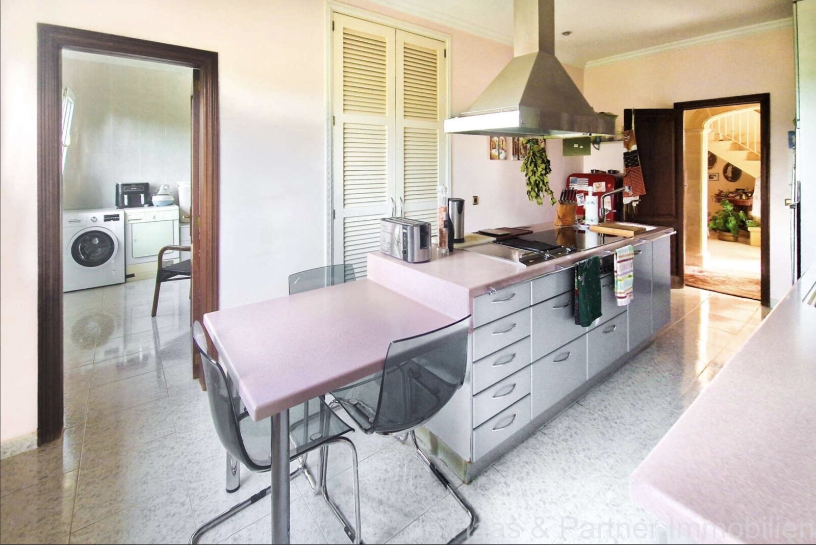 Finca villa within walking distance of the village with large pool and panoramic views