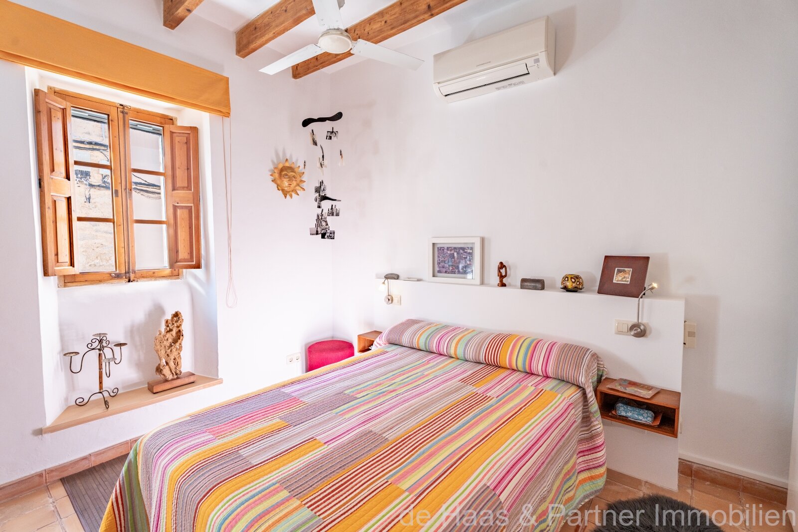 Charming townhouse with pool and small garden in a quiet location 