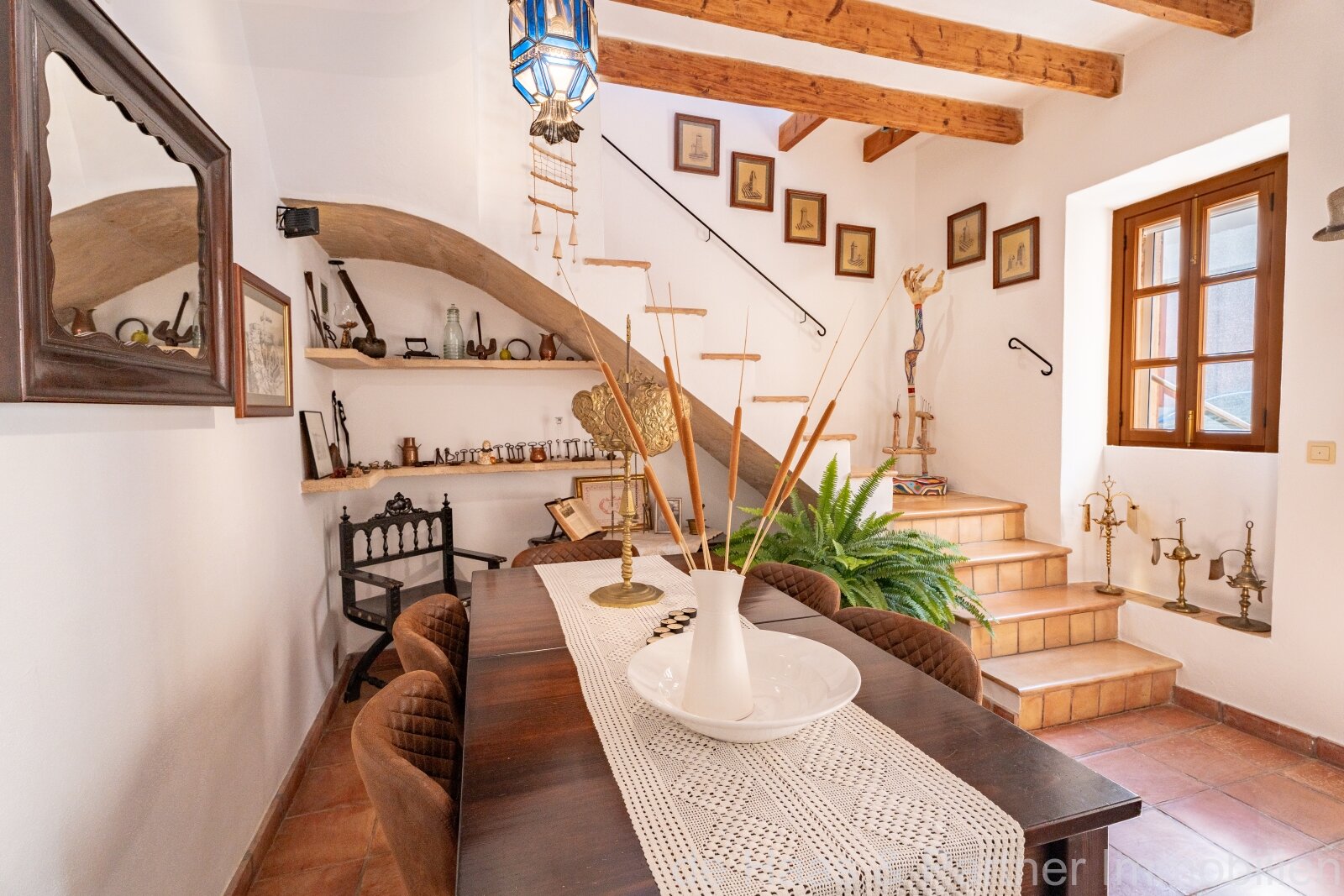 Charming townhouse with pool and small garden in a quiet location 