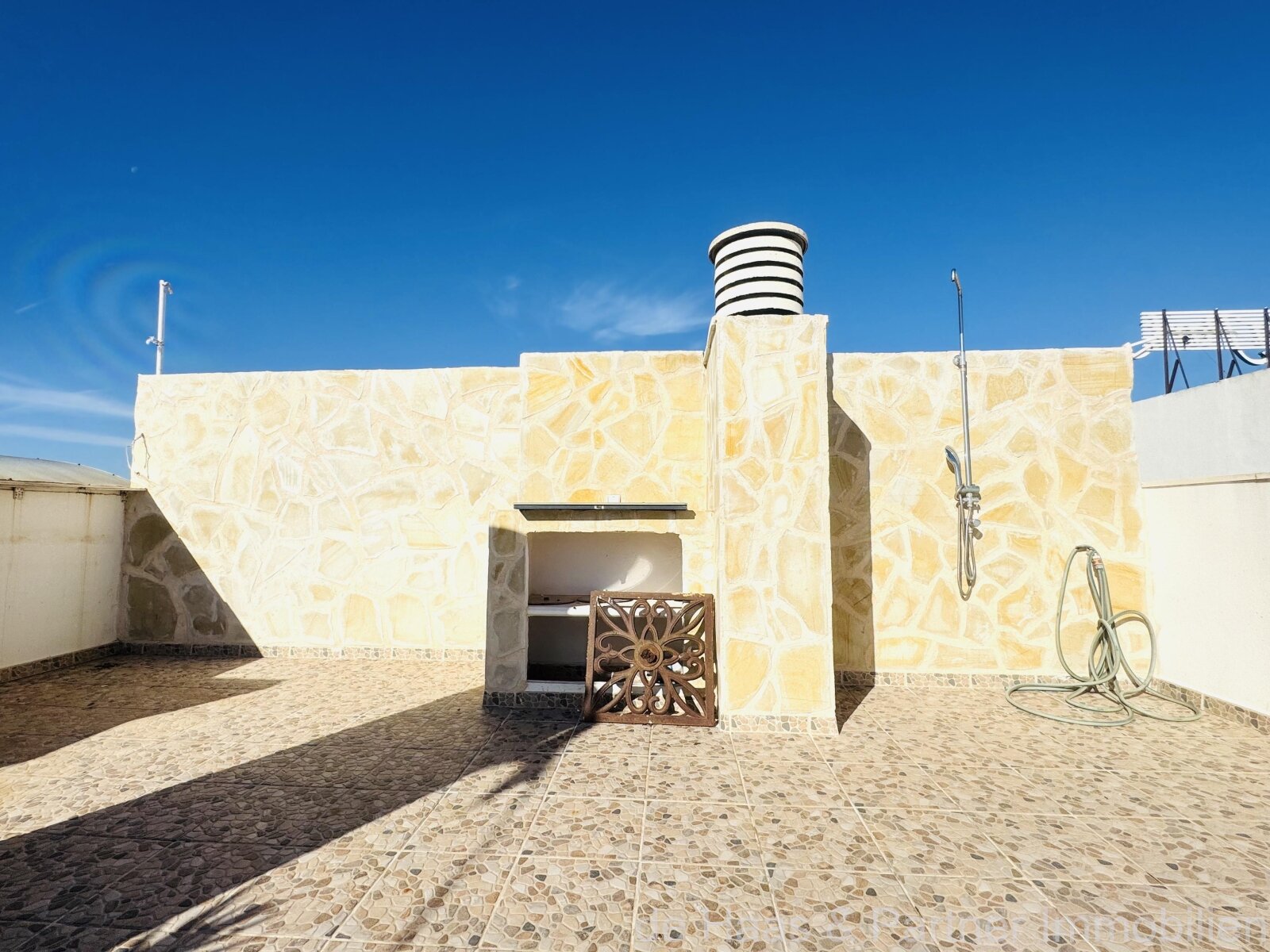 Elegante apartamento con fantásticas vistas al mar y panorámicas