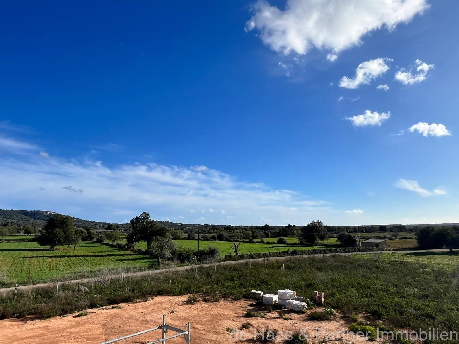 Villa de diseño de primera clase con piscina XL en un paisaje de ensueño 