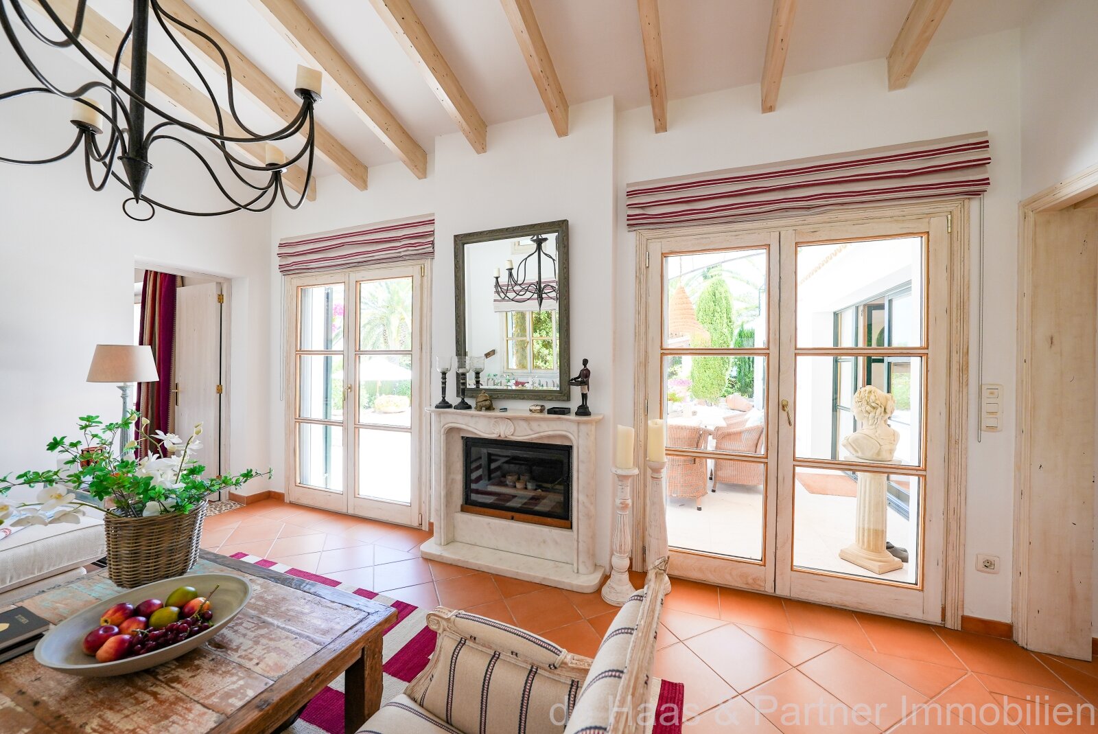 Preciosa finca en muy buena ubicación y con una gran zona exterior