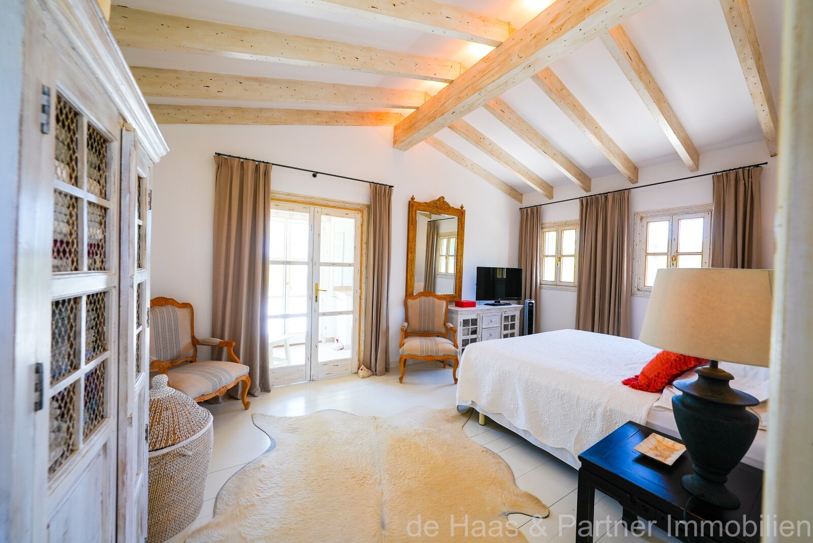 Preciosa finca en muy buena ubicación y con una gran zona exterior