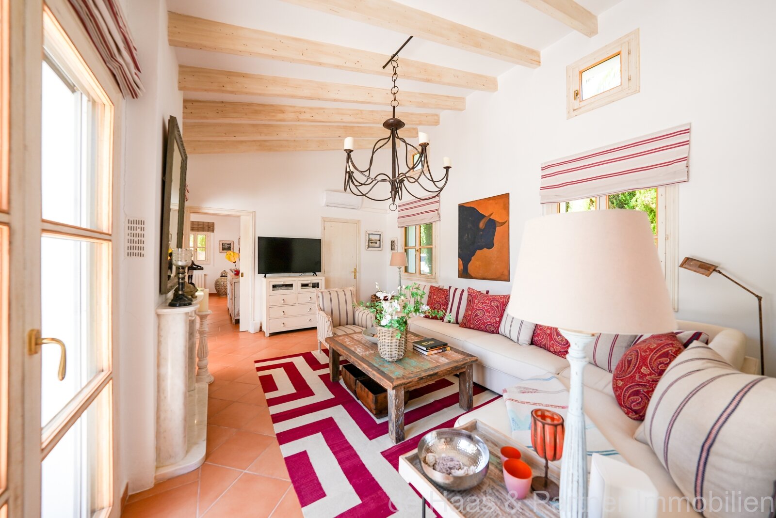 Preciosa finca en muy buena ubicación y con una gran zona exterior