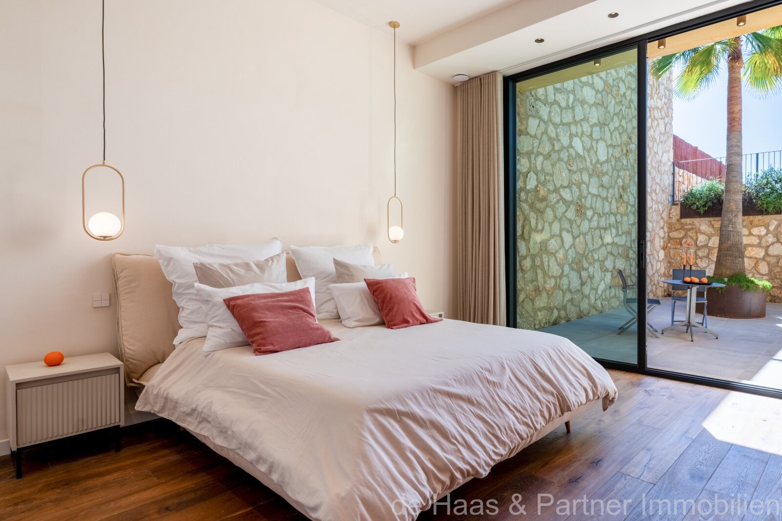 Casa adosada de lujo cerca de la playa de Es Trenc, con vistas panorámicas al mar y una calidad de construcción excepcional