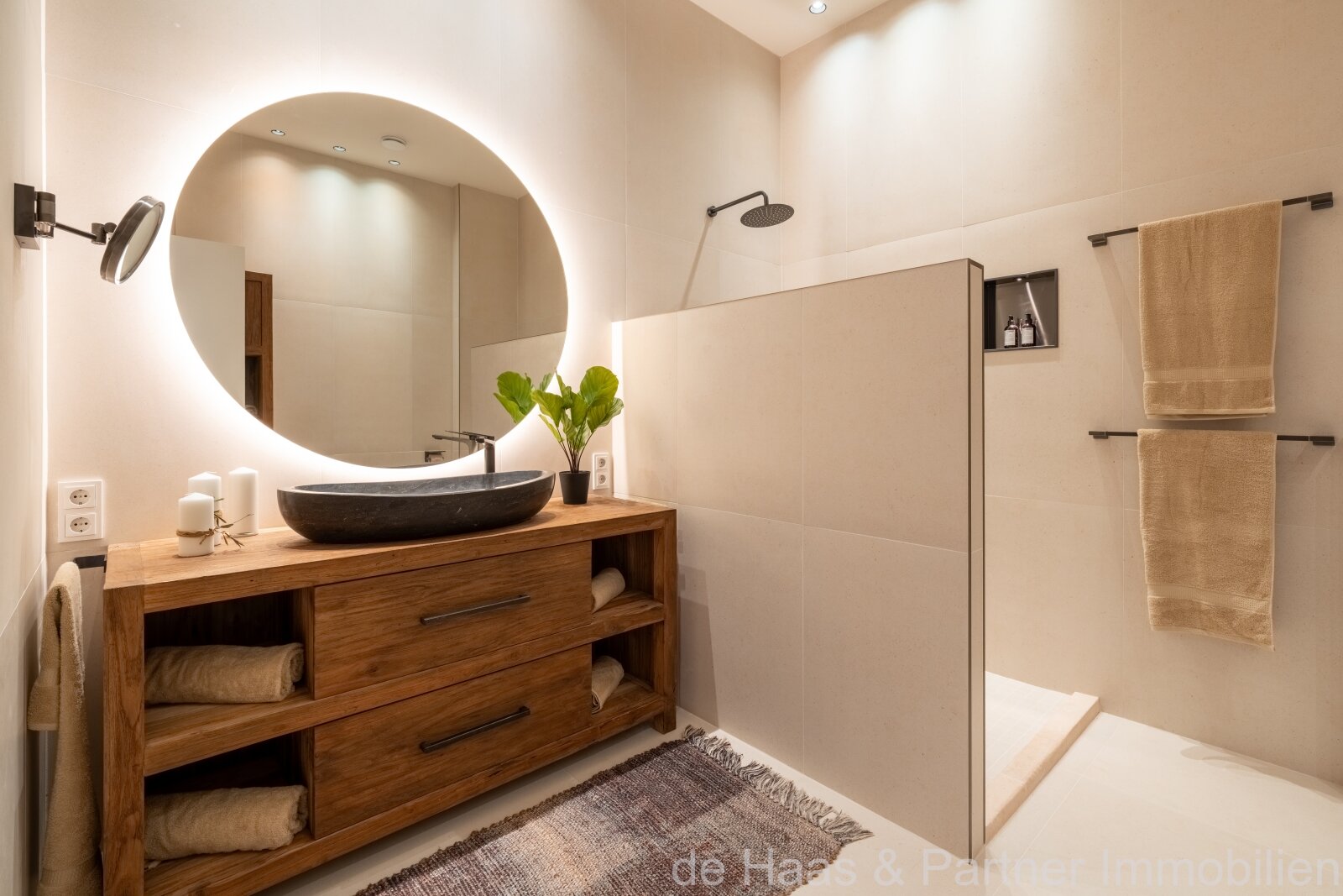 Casa adosada de lujo cerca de la playa de Es Trenc, con vistas panorámicas al mar y una calidad de construcción excepcional