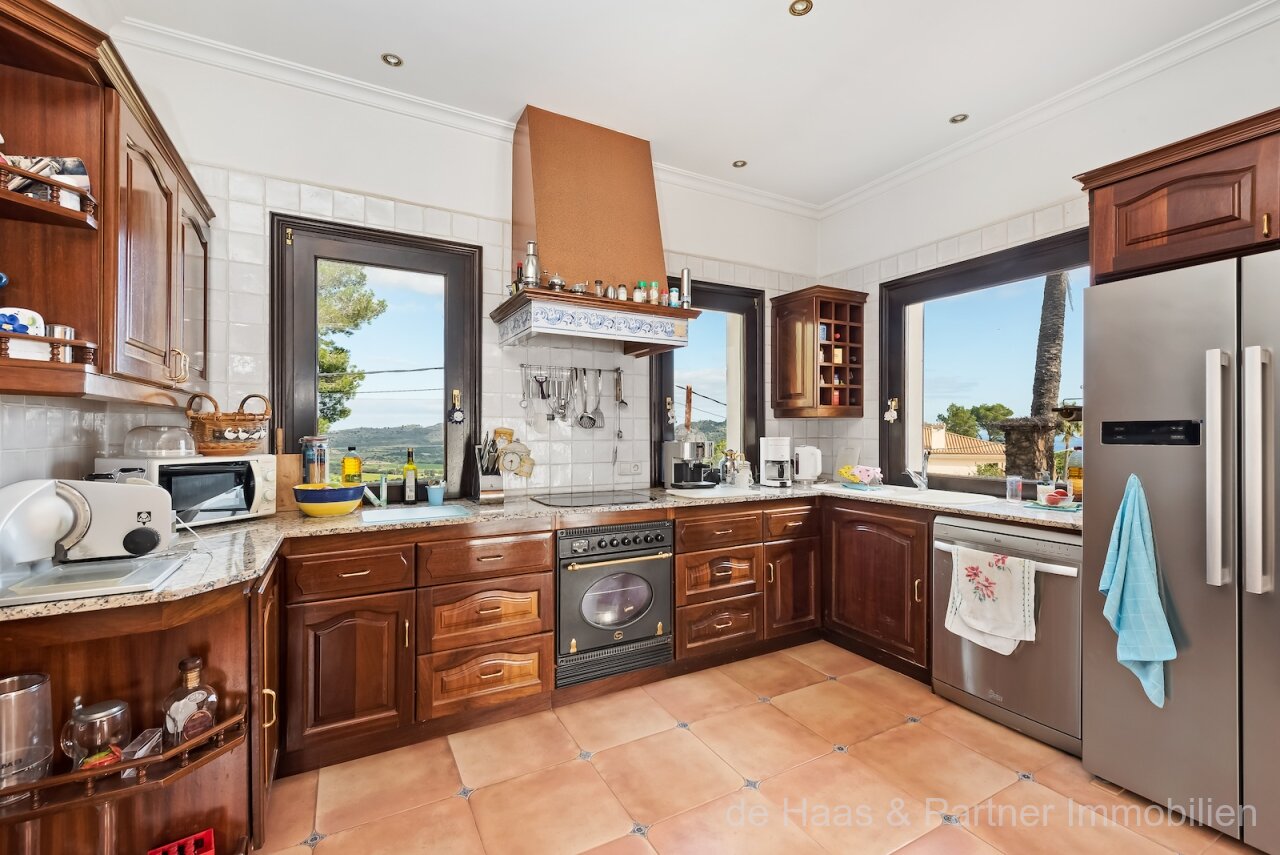 Mediterrane Villa mit atemberaubendem Meerblick