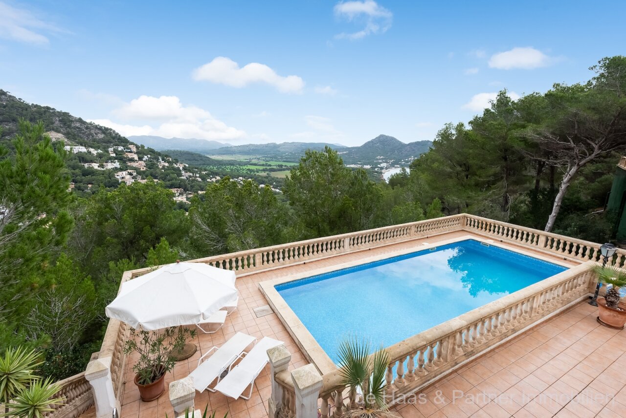Großes Chalet mit tollem Panoramablick
