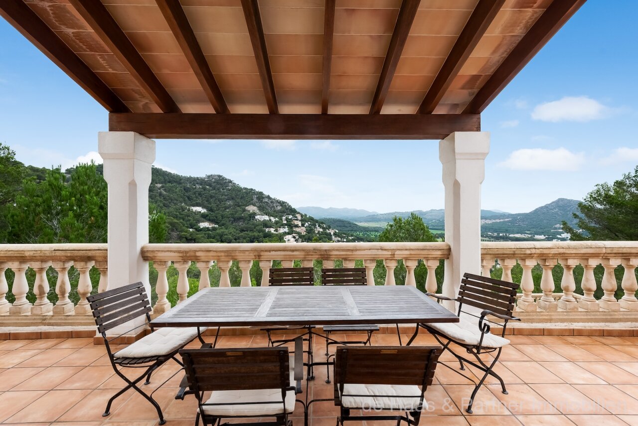 Großes Chalet mit tollem Panoramablick