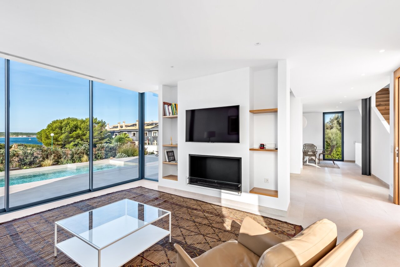 Colònia de Sant Pere: Chalet de nueva construcción con fantásticas vistas al mar y a una playa natural. 