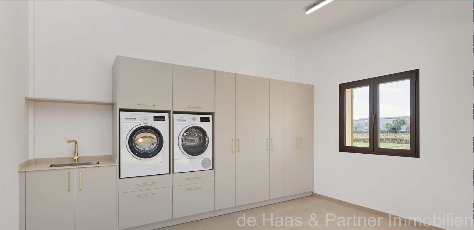 Finca con preciosas vistas al mar a la costa este