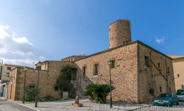 Molino histórico en ubicación céntrica con licencia de restaurante