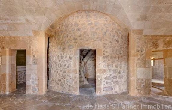 Molino histórico en ubicación céntrica con licencia de restaurante