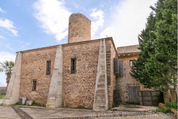 Molino histórico en ubicación céntrica con licencia de restaurante