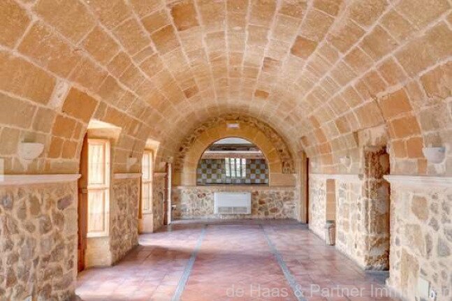 Molino histórico en ubicación céntrica con licencia de restaurante