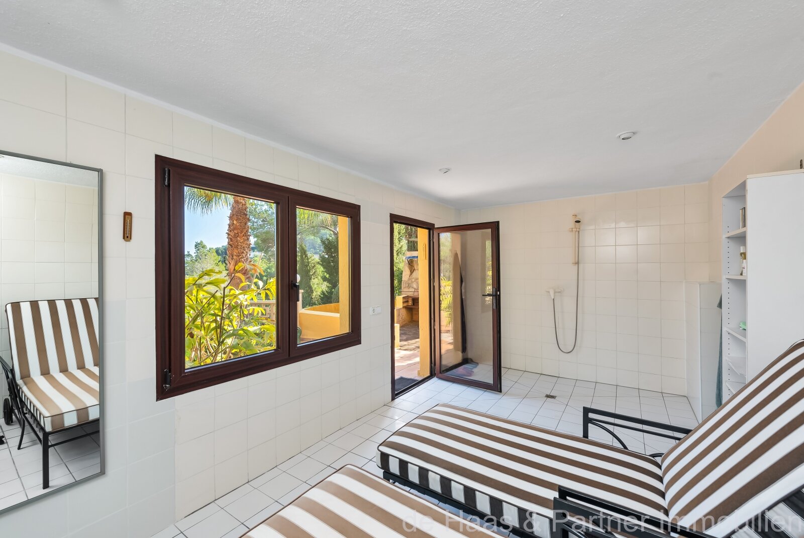 Encantador chalet con vistas al mar y sauna privada