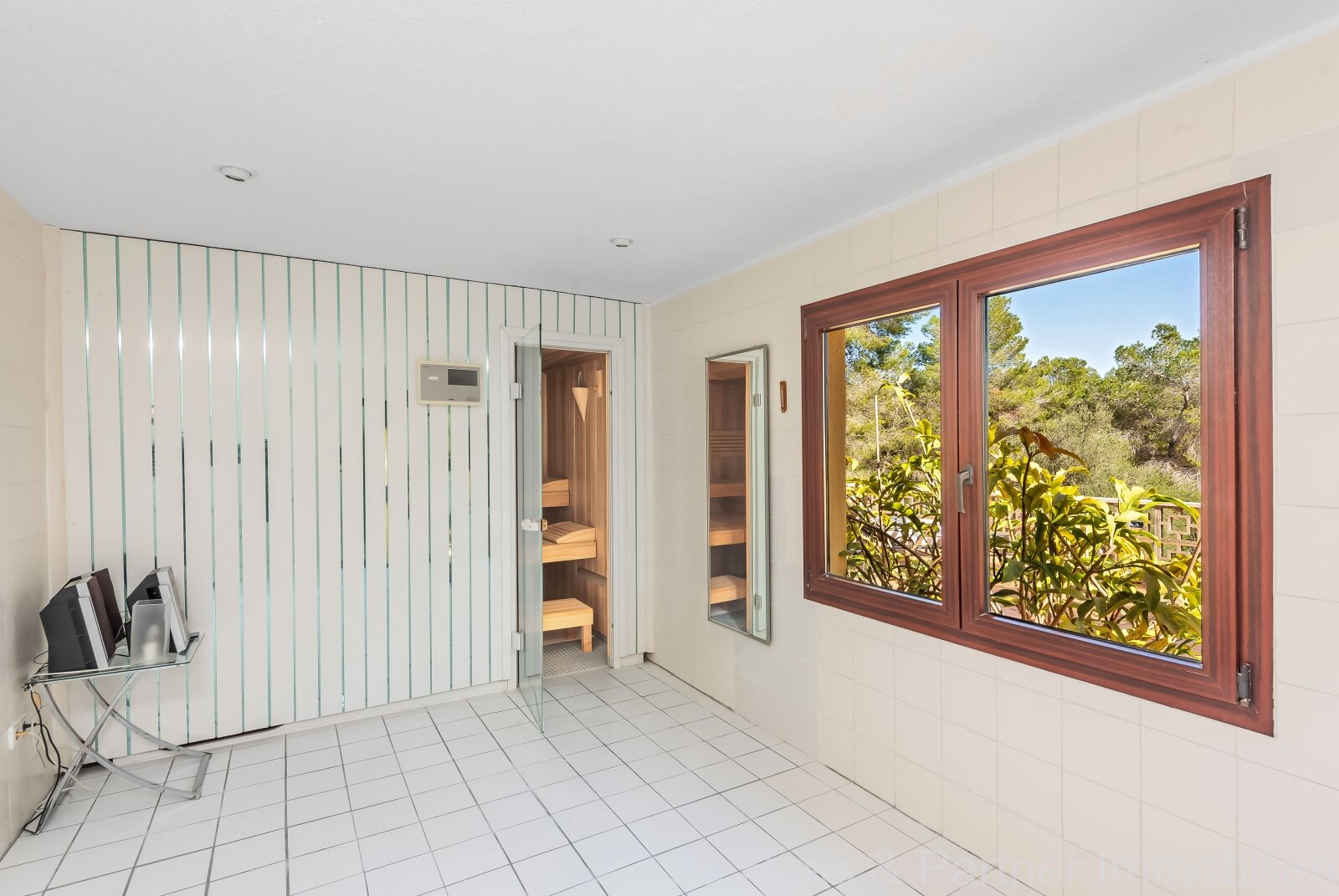 Encantador chalet con vistas al mar y sauna privada