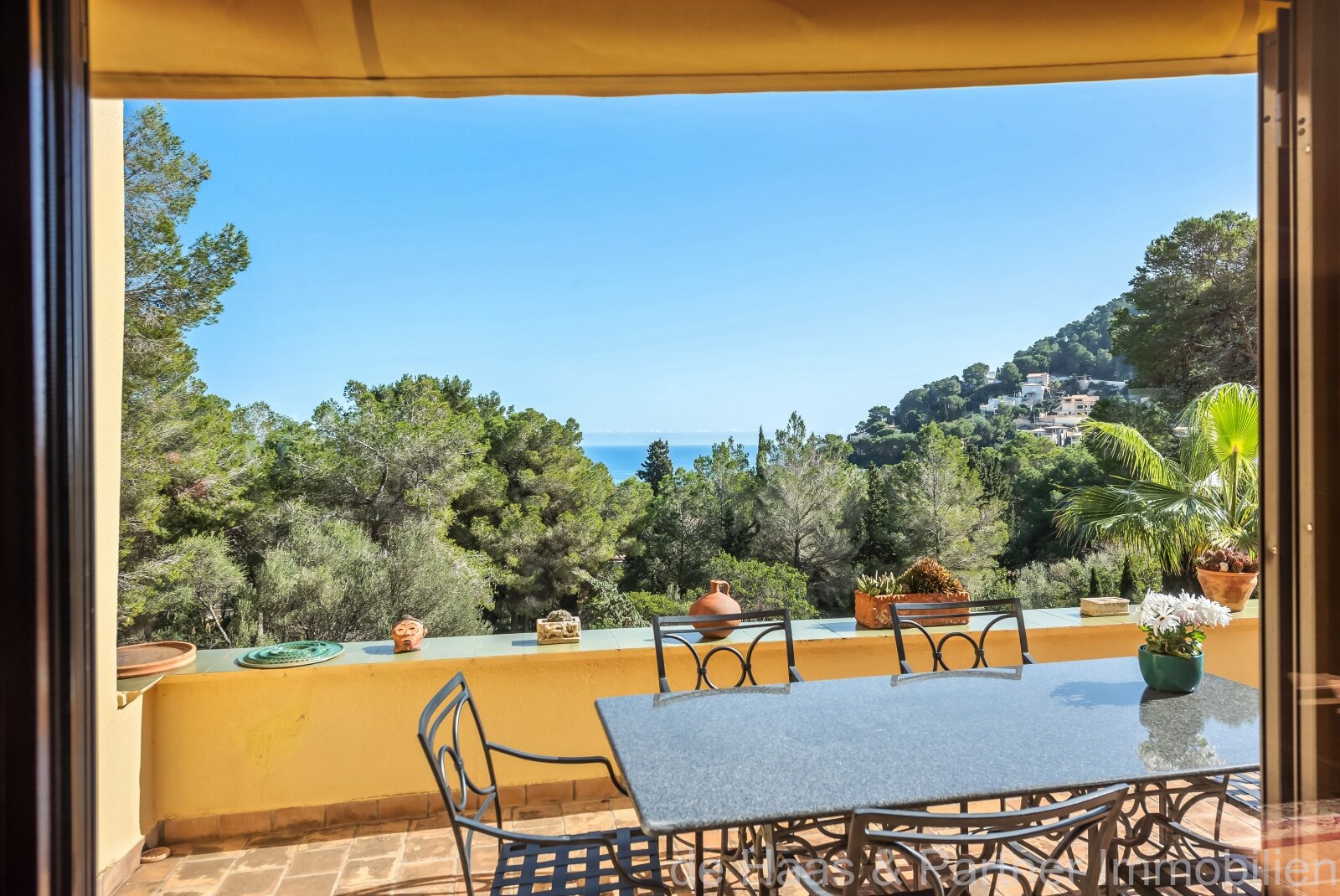 Encantador chalet con vistas al mar y sauna privada