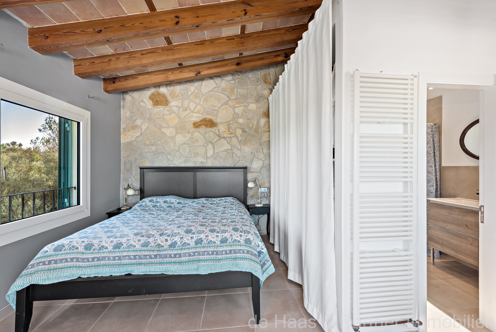 Encantador chalet cerca del mar y de la reserva natural con piscina