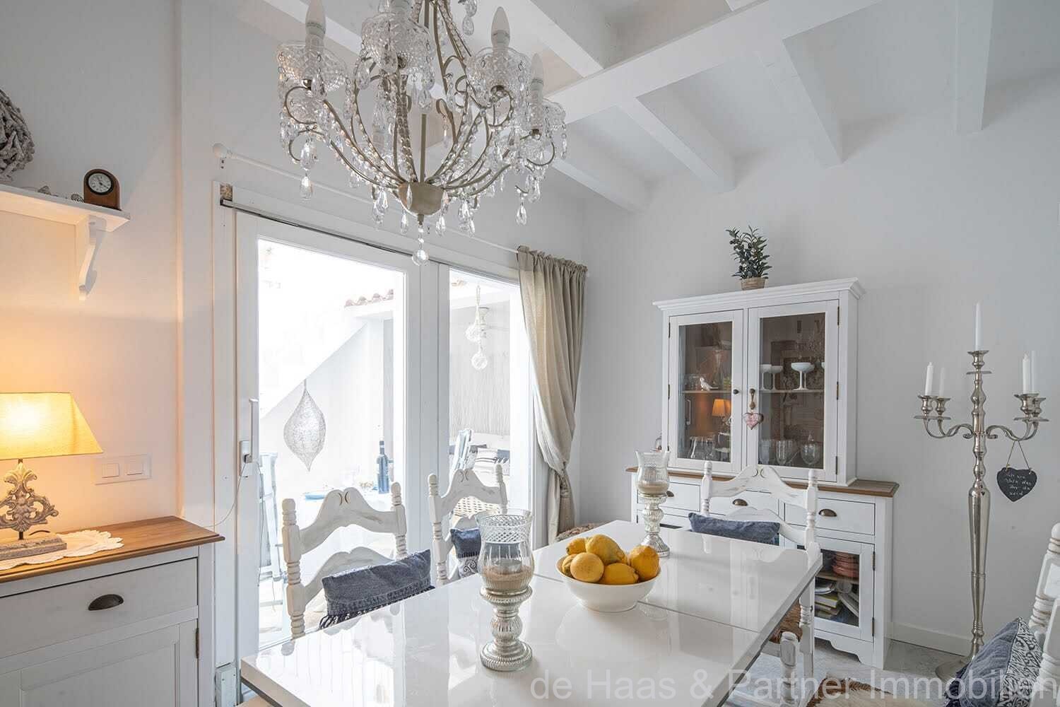 Extraordinaria casa de pueblo en perfecto estado y con licencia de alquiler