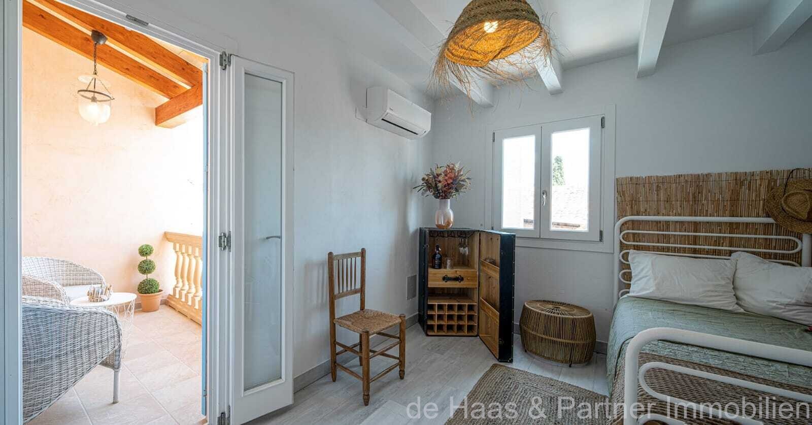 Extraordinaria casa de pueblo en perfecto estado y con licencia de alquiler