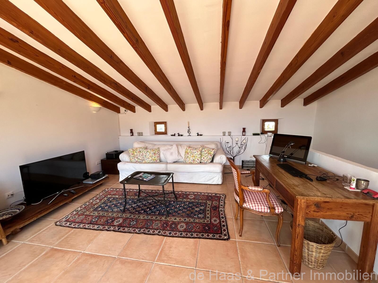 Casa de pueblo con un patio fantástico, garaje y azotea