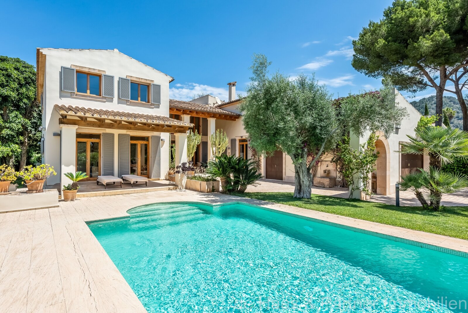 Costa de los Pinos: Fantástica villa de diseño tipo loft cerca del mar y del campo de golf en la Costa de los Pinos 