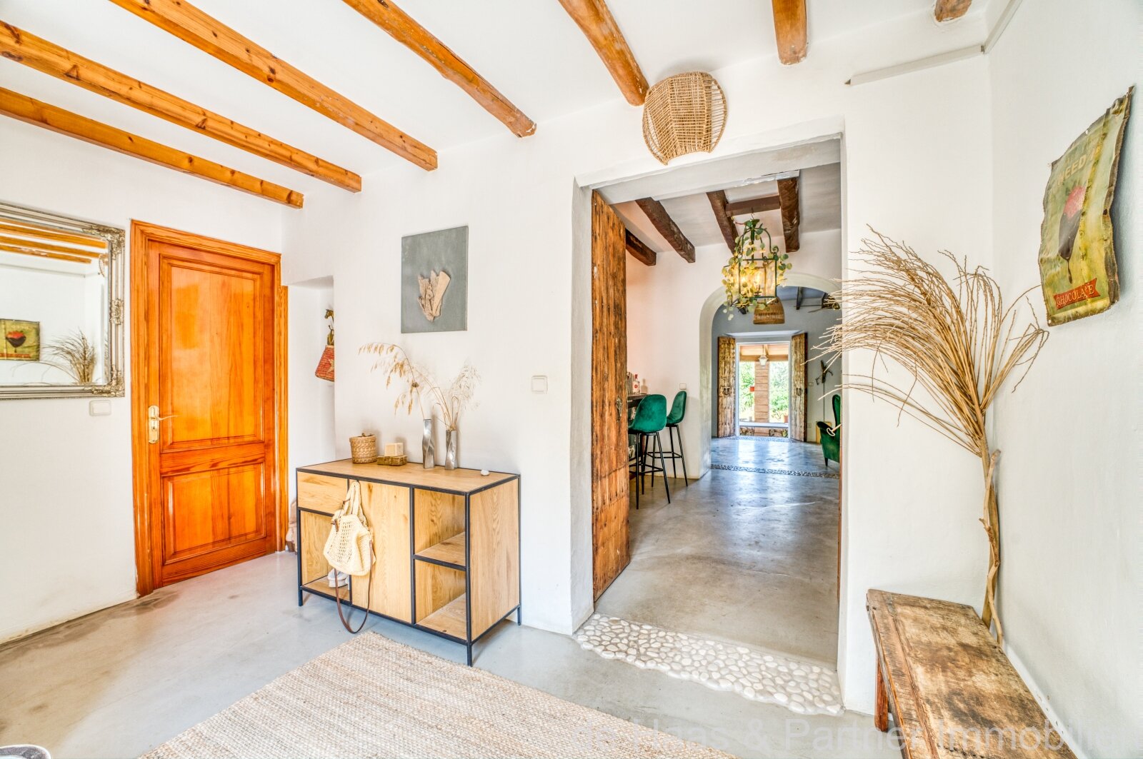 Finca señorial a poca distancia a pie del pueblo de Capdepera y con mucha privacidad