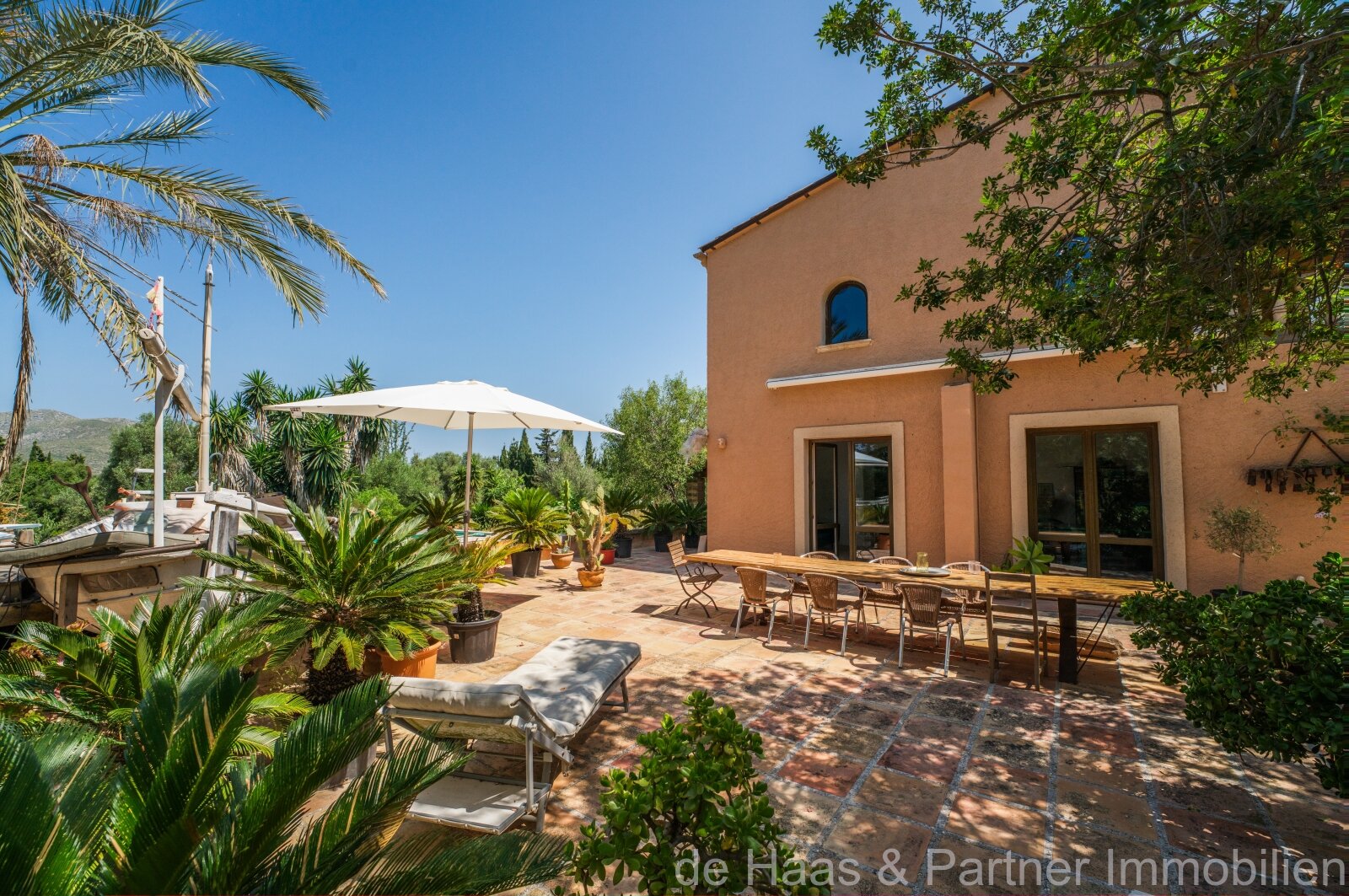 Finca señorial a poca distancia a pie del pueblo de Capdepera y con mucha privacidad