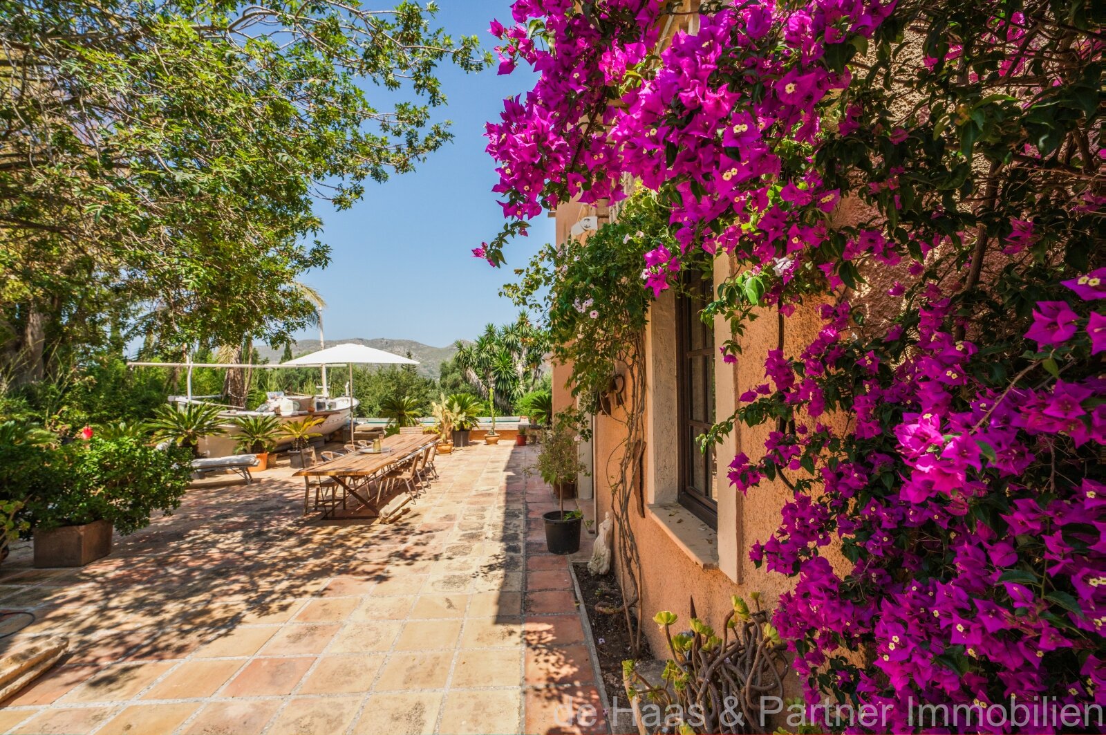 Finca señorial a poca distancia a pie del pueblo de Capdepera y con mucha privacidad