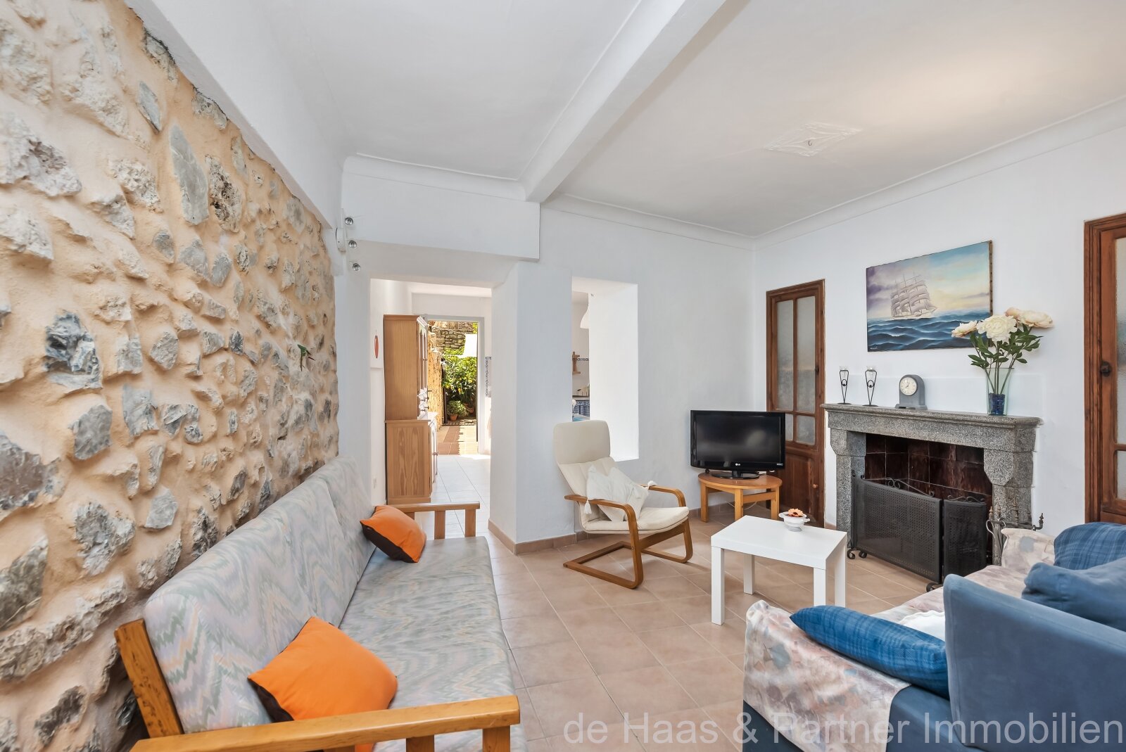 Casa adosada en una zona céntrica y tranquila con licencia ETV y gran patio