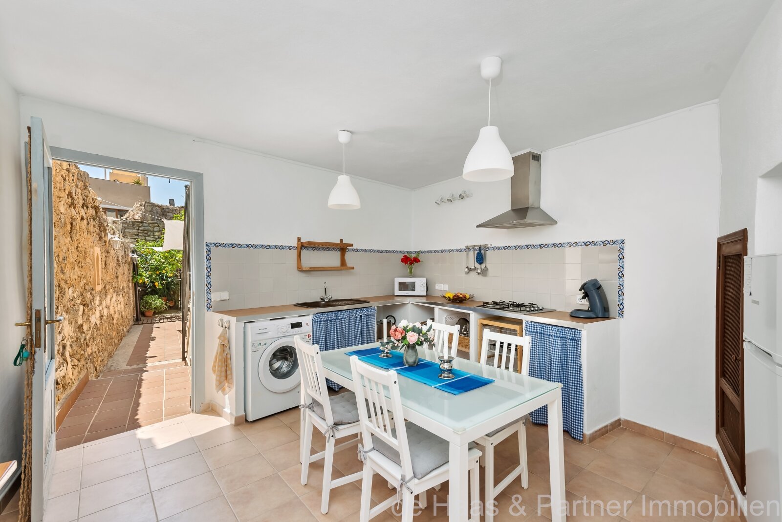 Casa adosada en una zona céntrica y tranquila con licencia ETV y gran patio