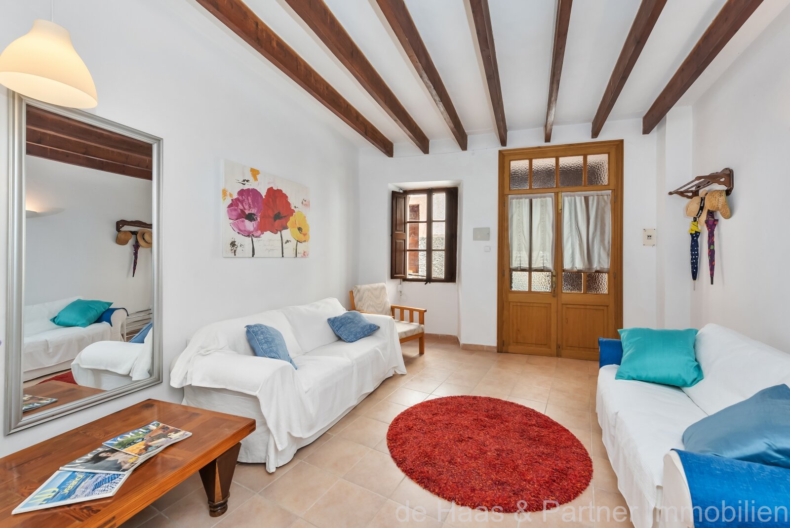 Casa adosada en una zona céntrica y tranquila con licencia ETV y gran patio