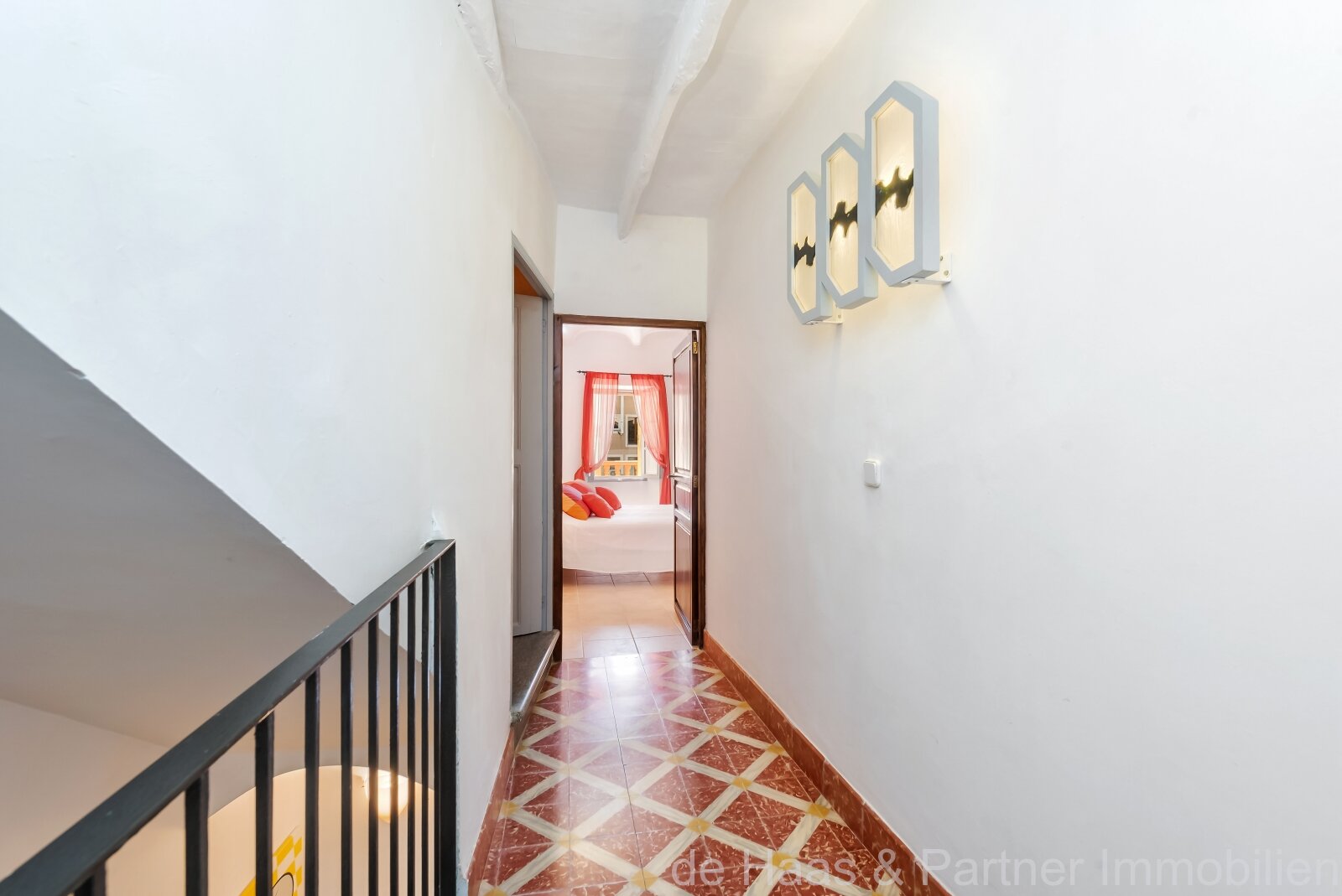 Casa adosada en una zona céntrica y tranquila con licencia ETV y gran patio