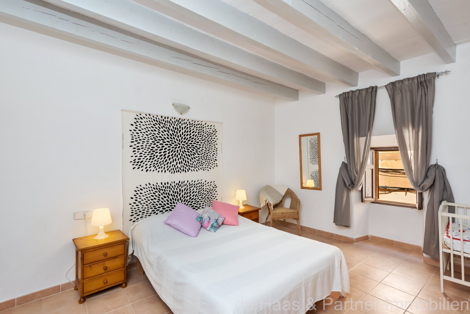 Casa adosada en una zona céntrica y tranquila con licencia ETV y gran patio