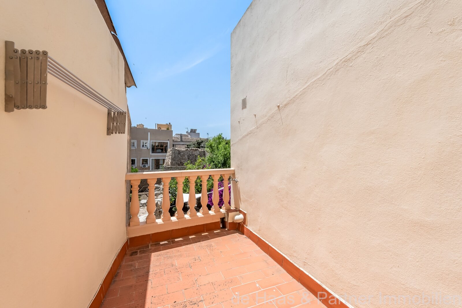 Casa adosada en una zona céntrica y tranquila con licencia ETV y gran patio