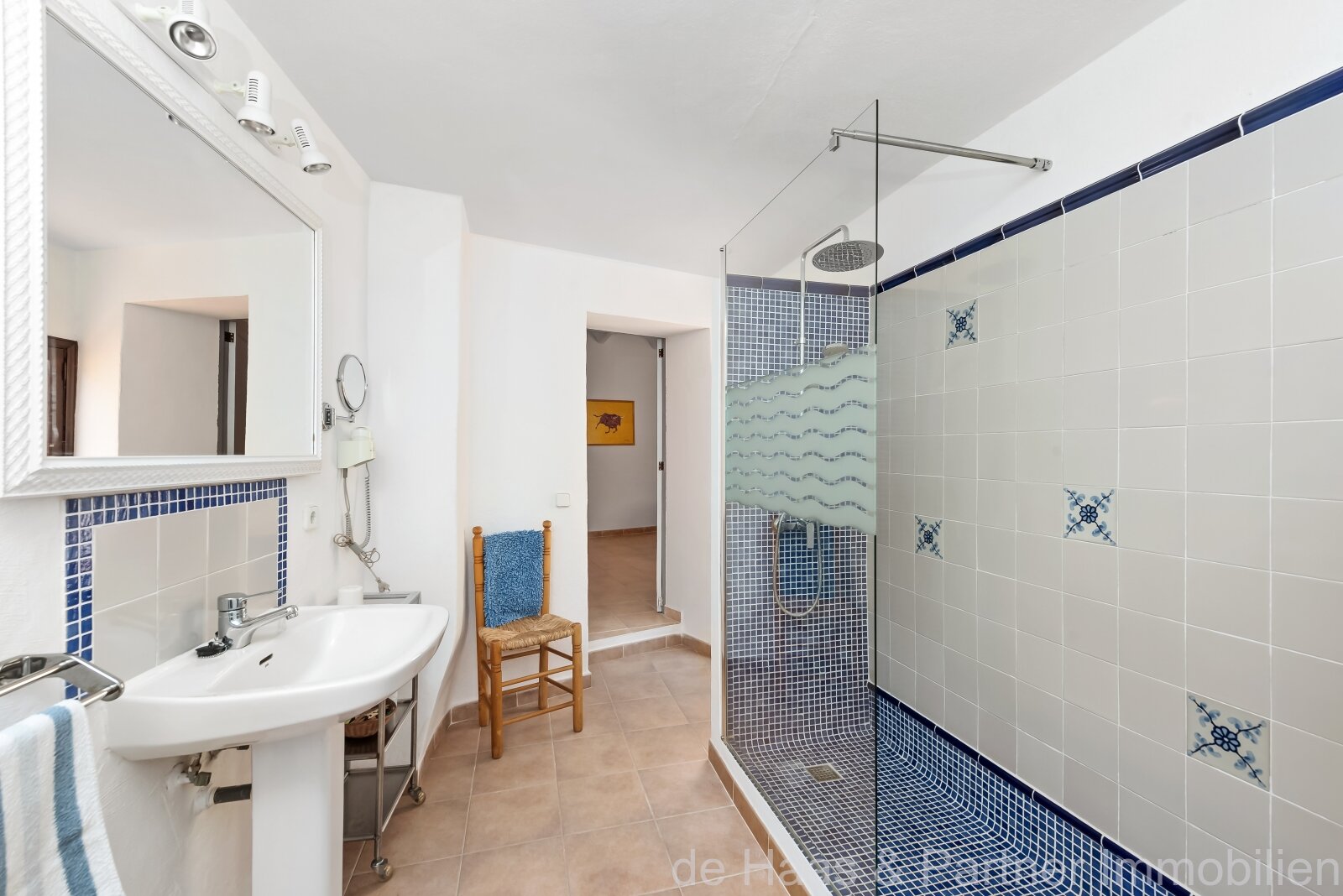 Casa adosada en una zona céntrica y tranquila con licencia ETV y gran patio