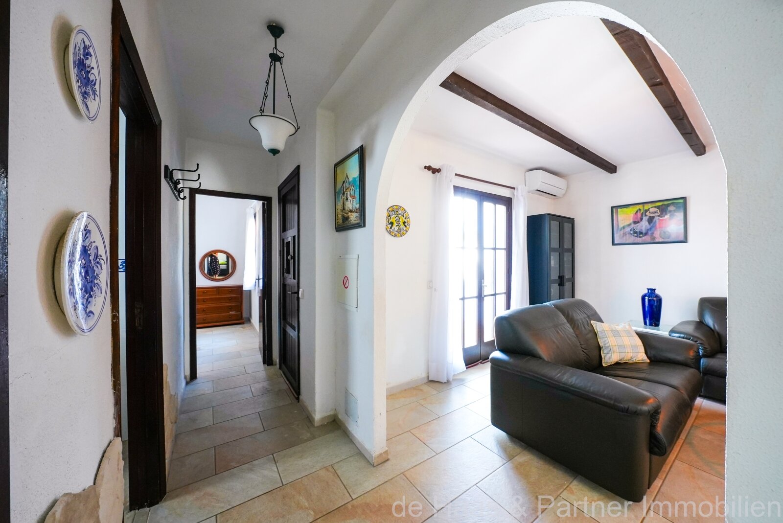 Oportunidad: fantástico apartamento en planta baja con acceso directo al mar y a la playa