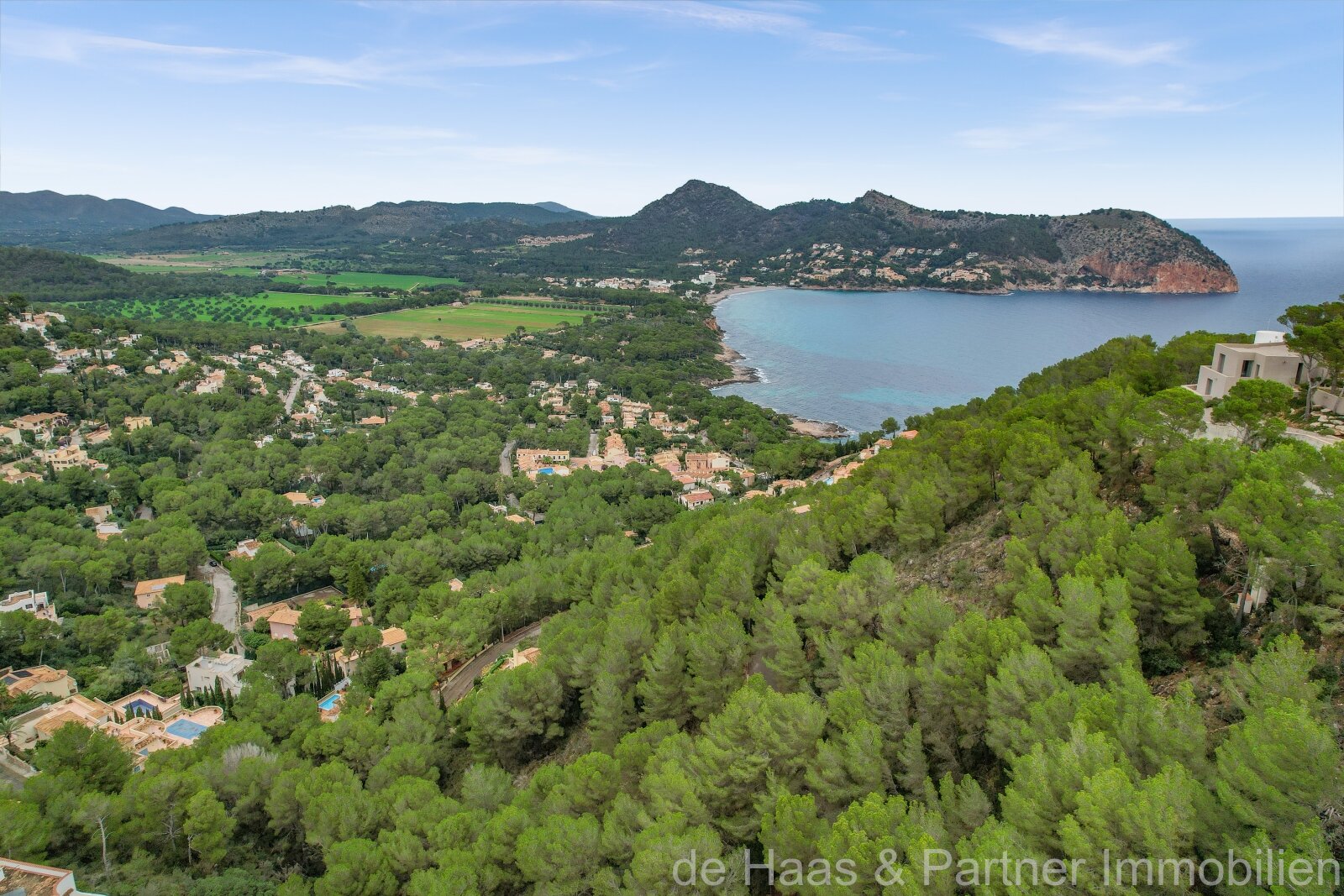 Canyamel: Terreno en pendiente con magníficas vistas al mar en la Costa de Canyamel 